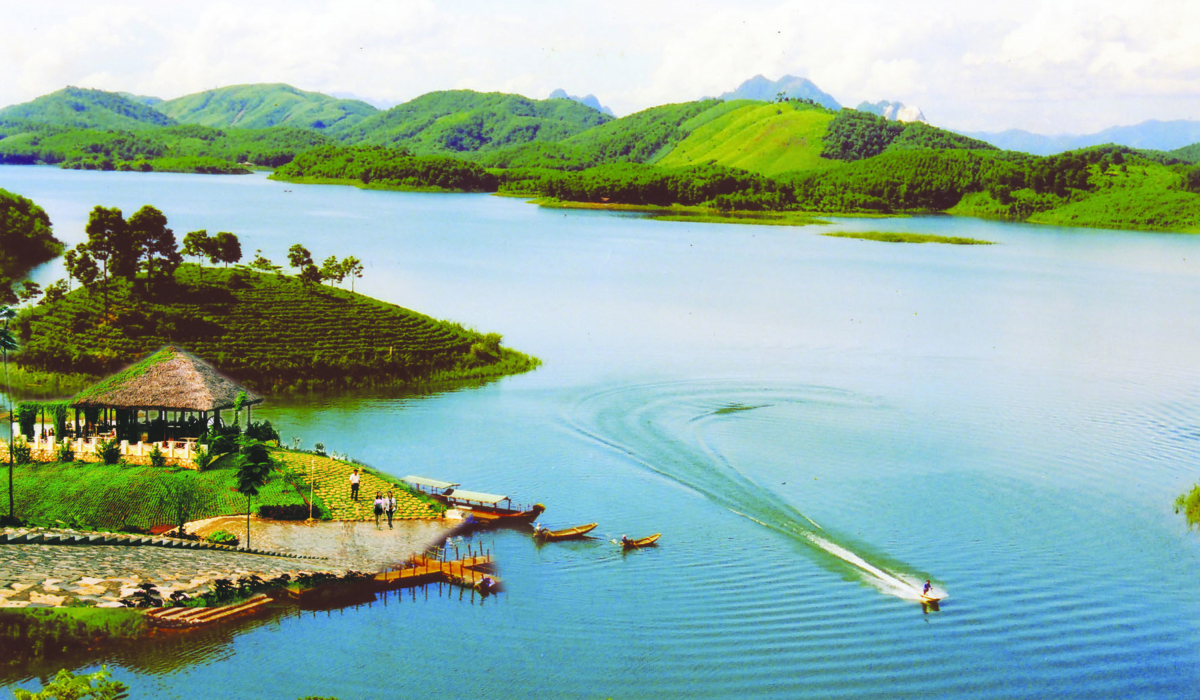 review du lịch hồ Thác Bà Yên Bái