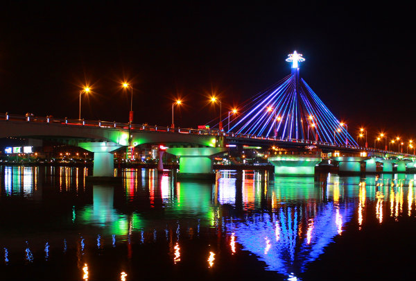  Cầu Quay Sông Hàn