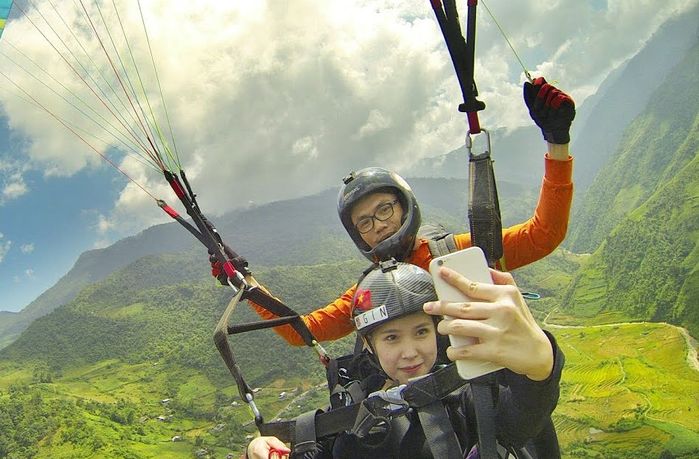 Tour Hà Giang dù bay trên cao nguyên đá hùng vĩ 3N2Đ